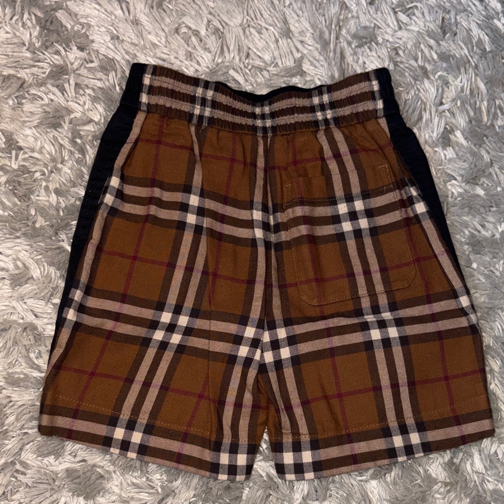Burberry Wool shorts